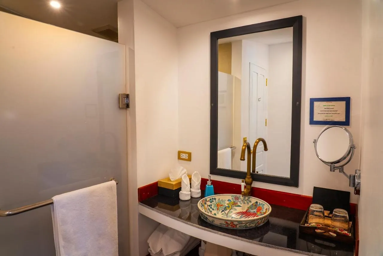 The Belle Rive Boutique Hotel Luang Prabang 4*,  Laos